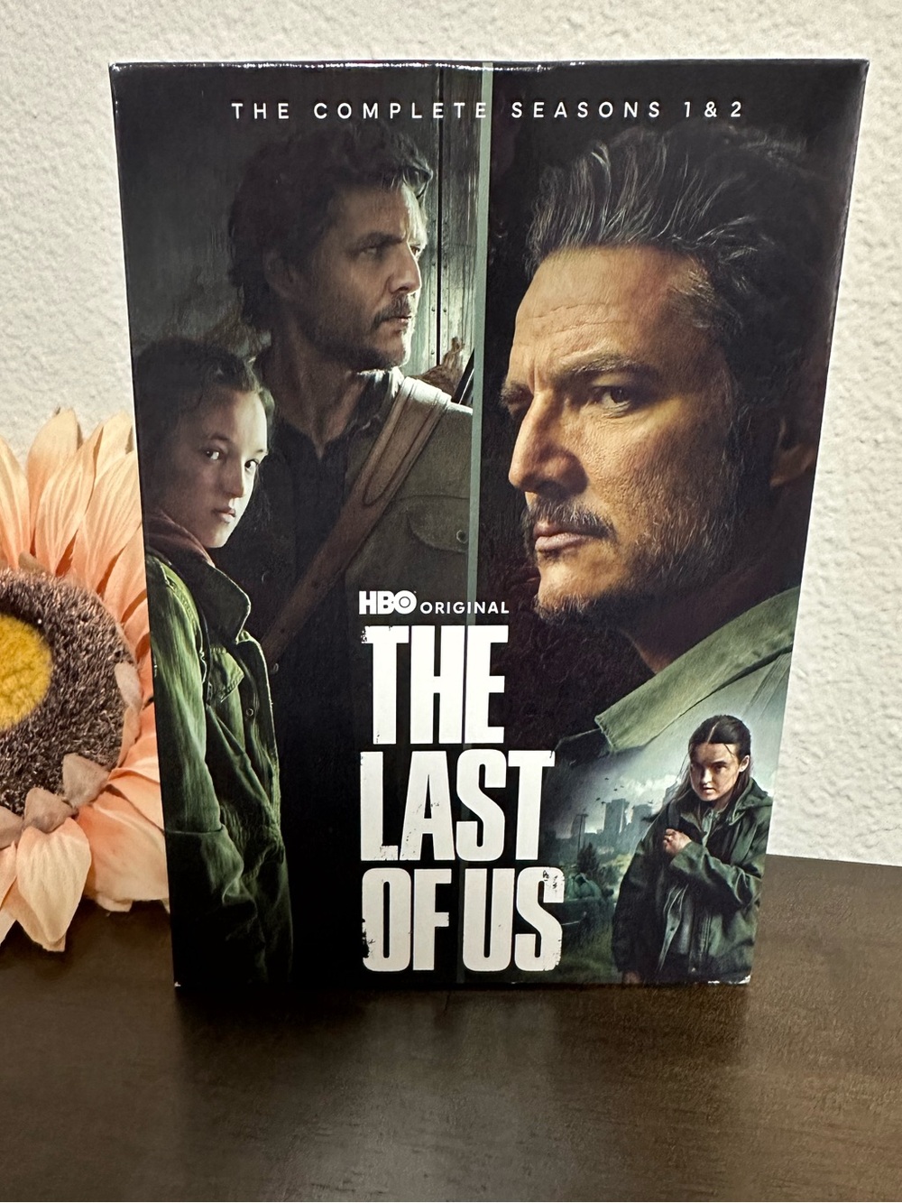 HBO ORIGINAL THE LAST OF US Seasons 1 & 2 DVD - Picture 6 of 6